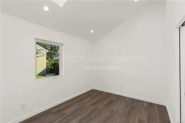 Photo - 554 N Cambridge St Townhome