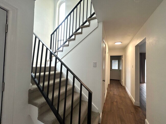 Foto del edificio - 4240-4242 Harvest Hill