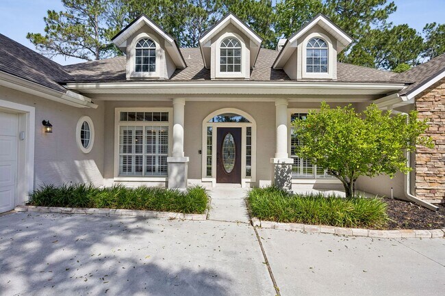Foto del edificio - Spacious North Hampton Home with Golf Views & Resort-Style Amenities