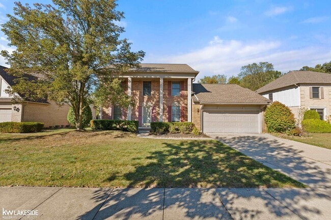 Building Photo - 2199 Edgestone Dr