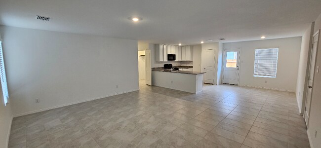 Foto del edificio - 924 Mountain Laurel Rd