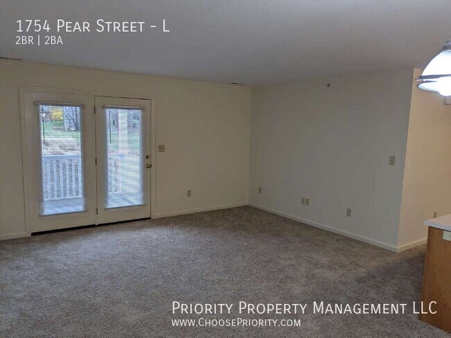 Building Photo - 1754 Pear St