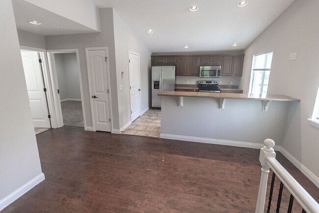 Foto del edificio - 1415 Paris Rd