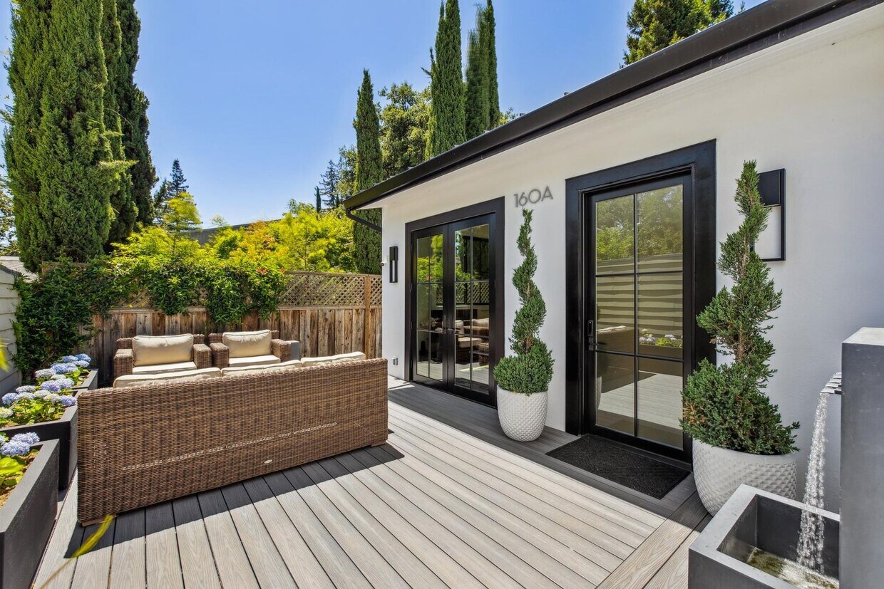 Foto principal - Luxury New Construction in Downtown North ...