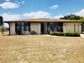 Building Photo - 654 Hartford Dr NW