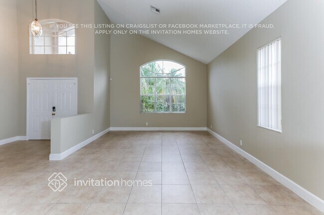 Building Photo - 335 Cambridge Dr