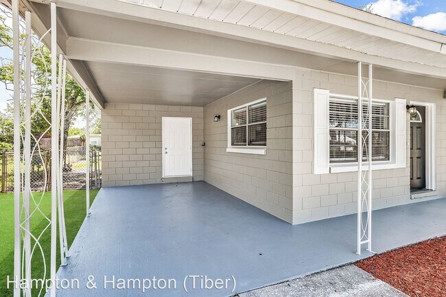 Foto del edificio - 4 br, 2 bath House - 606 HOLT CIR