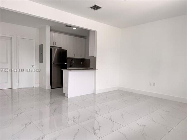 Foto del edificio - 450 Beacom Blvd