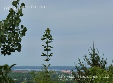 Building Photo - 400 Ivy Ridge Rd