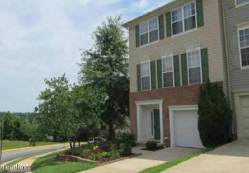 Foto principal - 3 br, 3 bath Townhome - 15701 Palermo Ter