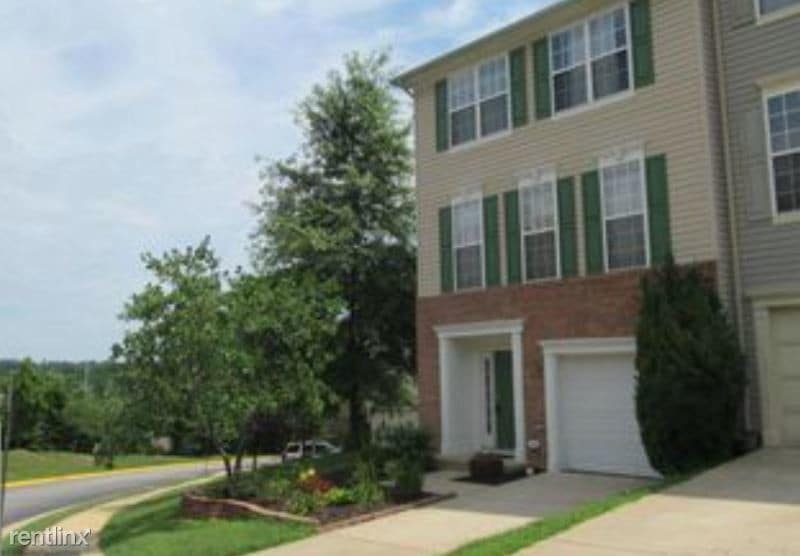 Primary Photo - 3 br, 3 bath Townhome - 15701 Palermo Ter