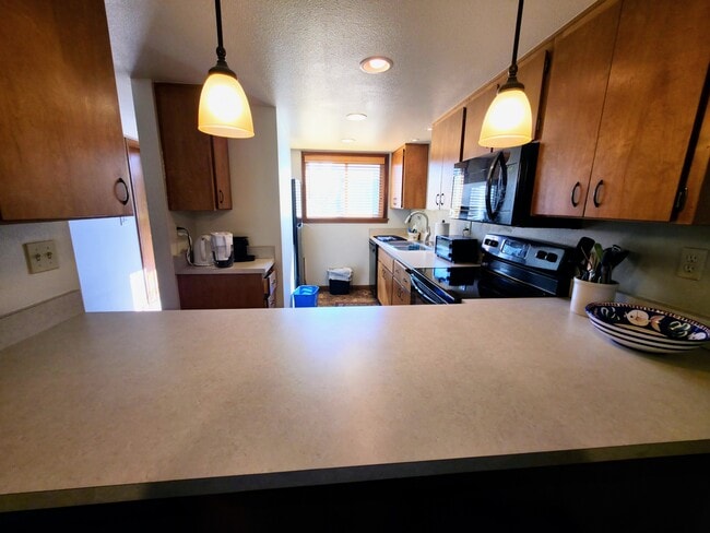 Foto del edificio - 2488 N Whispering Pines Way