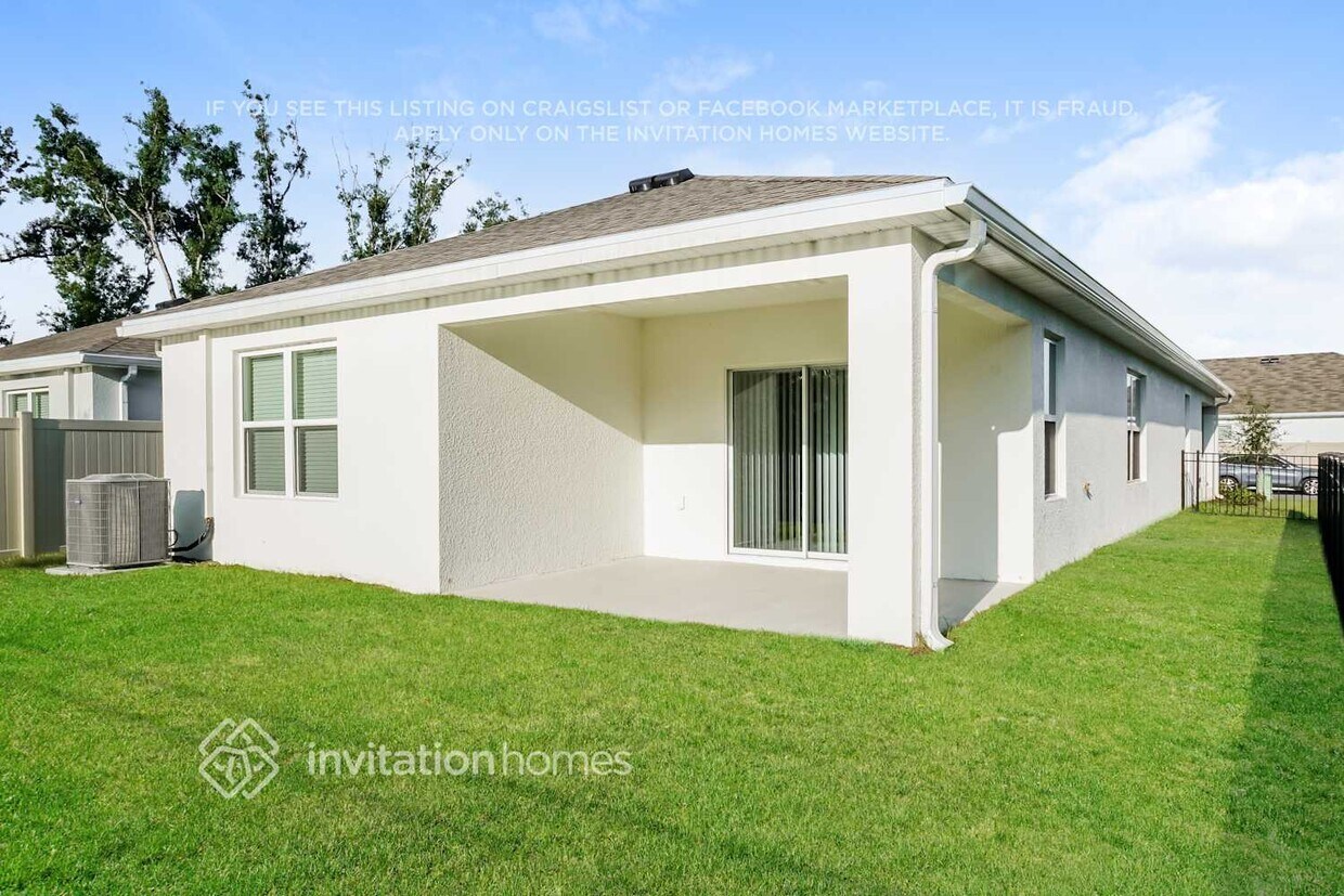 Foto del edificio - 8016 Majestic Palms Ct