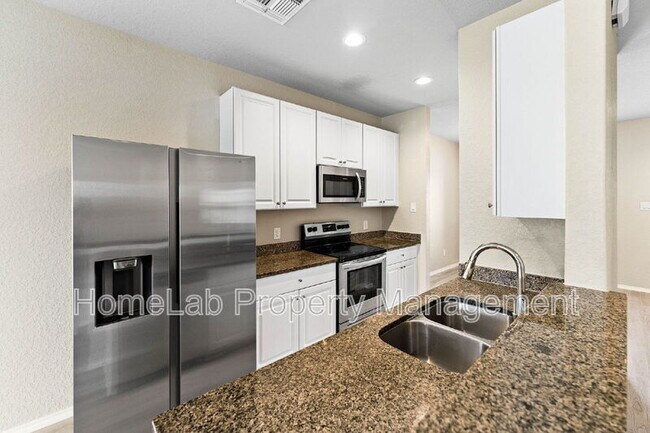 Building Photo - 7126 Mesa Cliffs