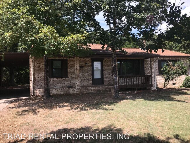 Building Photo - 3 br, 1 bath House - 137 CHURCH ST.