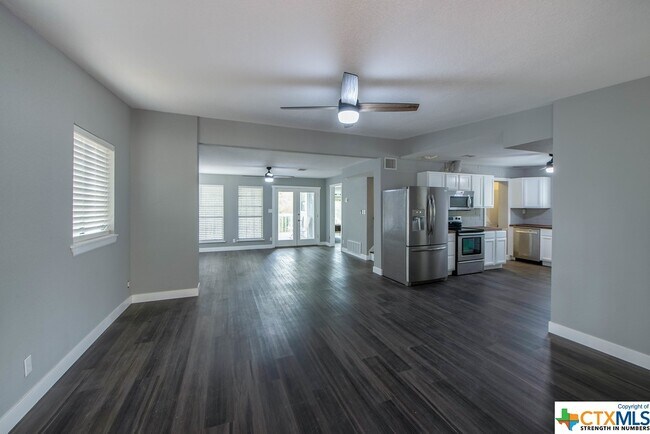Building Photo - 636 Cypress Ridge Rd