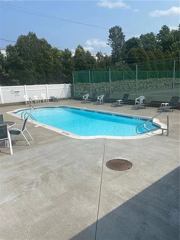 Foto principal - 200 Manville Hill Rd