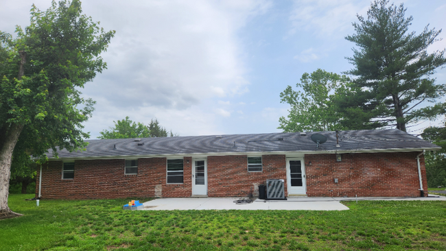 Building Photo - 1867 State Rd Z