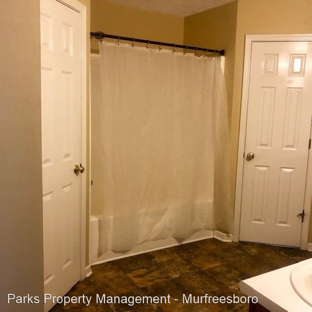 Foto del edificio - 3 br, 2 bath House - 1107 Flowers Court