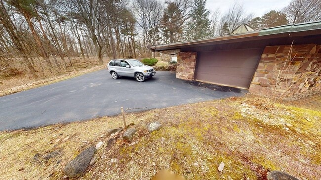 Building Photo - 200 Steele Rd