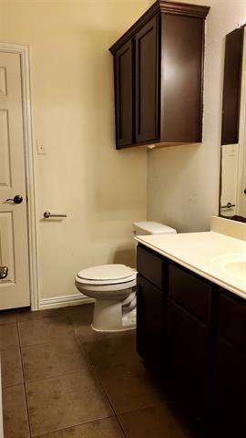 Foto del edificio - 3015 Tudor Ln