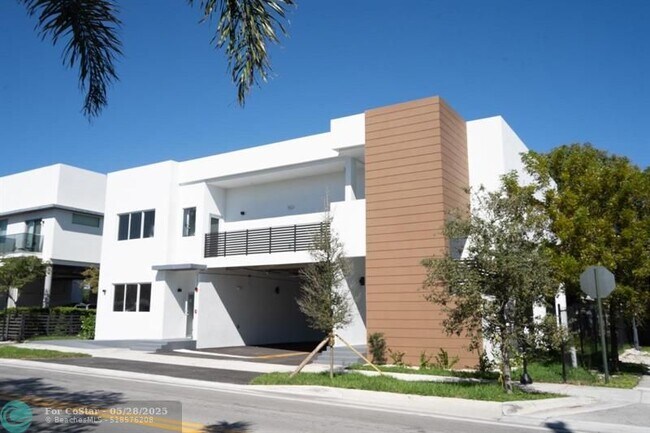 Building Photo - 500 Foster Rd