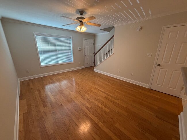 Photo - 105 Whitehead Rd House