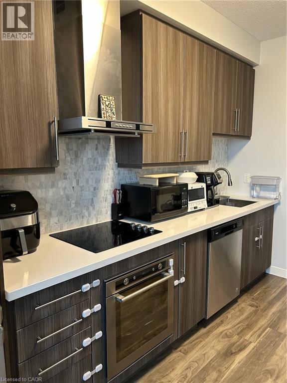 Building Photo - 2087 Fairview St