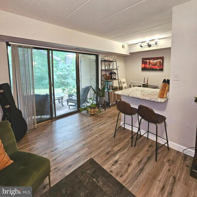 Building Photo - 2313 Freetown Ct