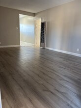 Building Photo - 117 E Wakefield Ave