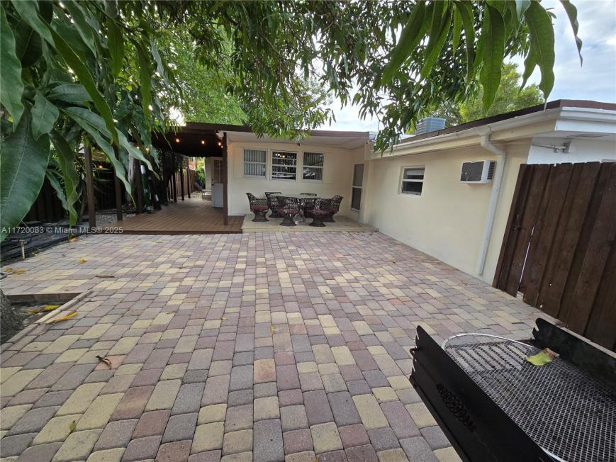 Primary Photo - 2 bedroom in Hollywood FL 33021