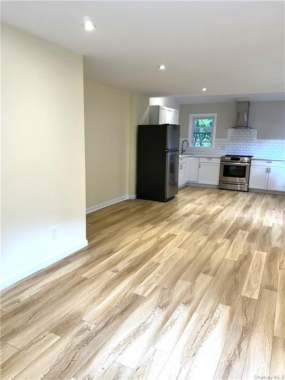 Foto del edificio - 64 Orrs Mills Rd