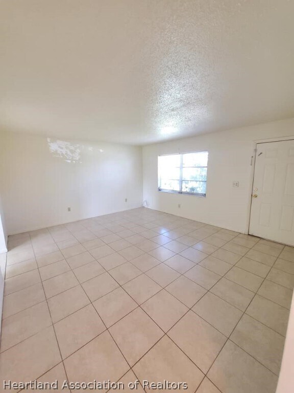 Foto del edificio - 4909 Manatee Dr