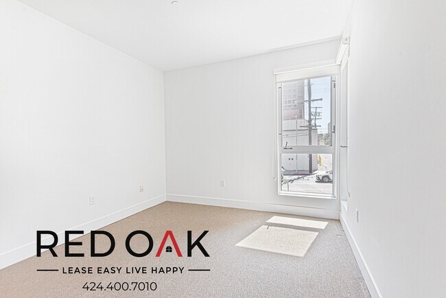 Foto del edificio - 1168 S Barrington Ave