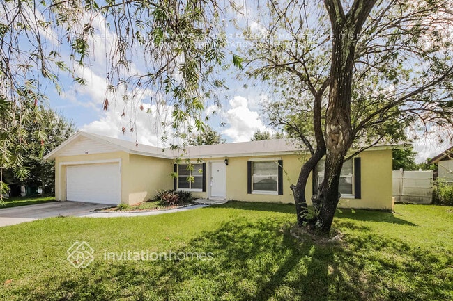 Building Photo - 121 Hidalgo Ave