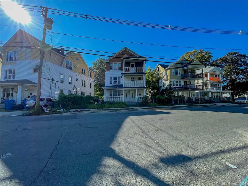 155 Southmayd Rd Unit 3, Waterbury, CT 06705 Apartment for Rent in