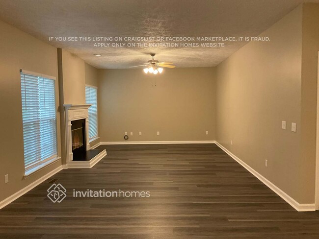 Foto del edificio - 6975 Calderwood Dr