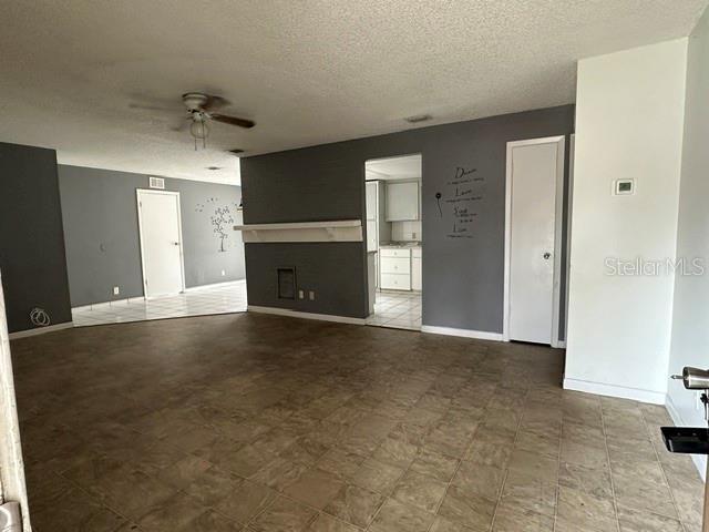 Foto del edificio - 1470 Parkwood St