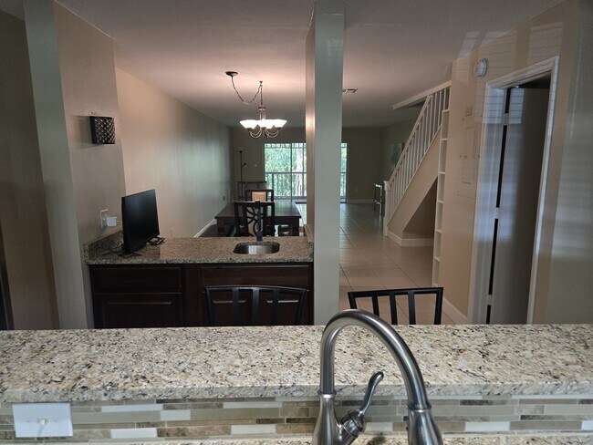 Foto del edificio - 2533 Dolly Bay Dr