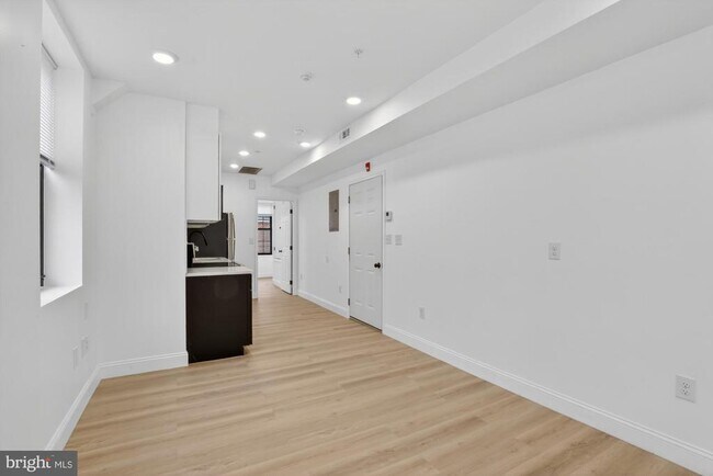 Foto del edificio - 712 N American St