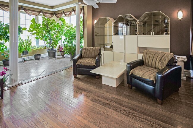 Foto del edificio - 5404 N Christiana Ave