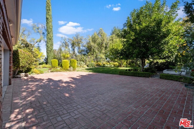 Foto del edificio - 4548 Ellenboro Way