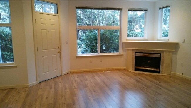 Foto del edificio - 2030 132nd Ave SE
