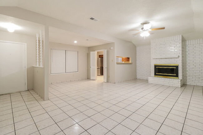 Building Photo - 6403 Fallengate Dr