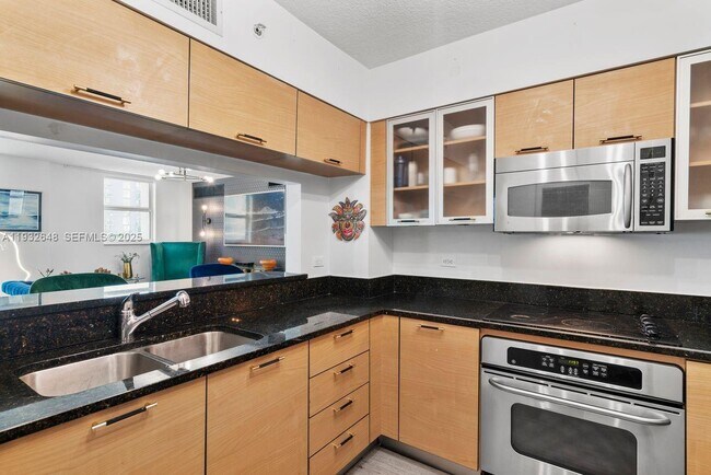 Foto del edificio - 31 SE 5th St