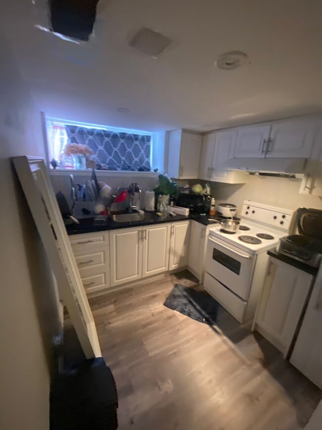 Building Photo - 116 Dorcot Ave