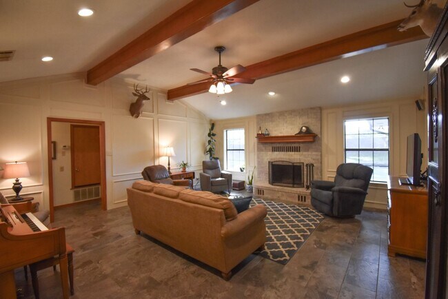 Building Photo - Almost Ready! 4 Bedroom 2 Bath Home in Whi...