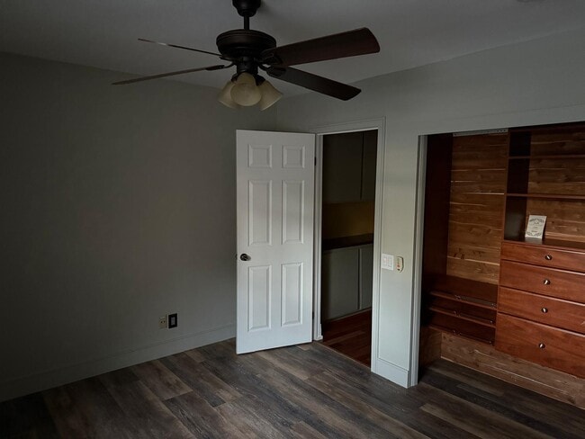 Building Photo - 22482 Lake Forest Ln