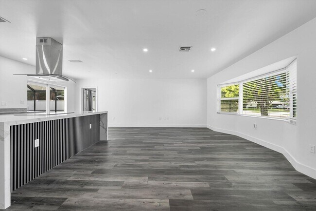 Foto del edificio - 1650 NW 9th St