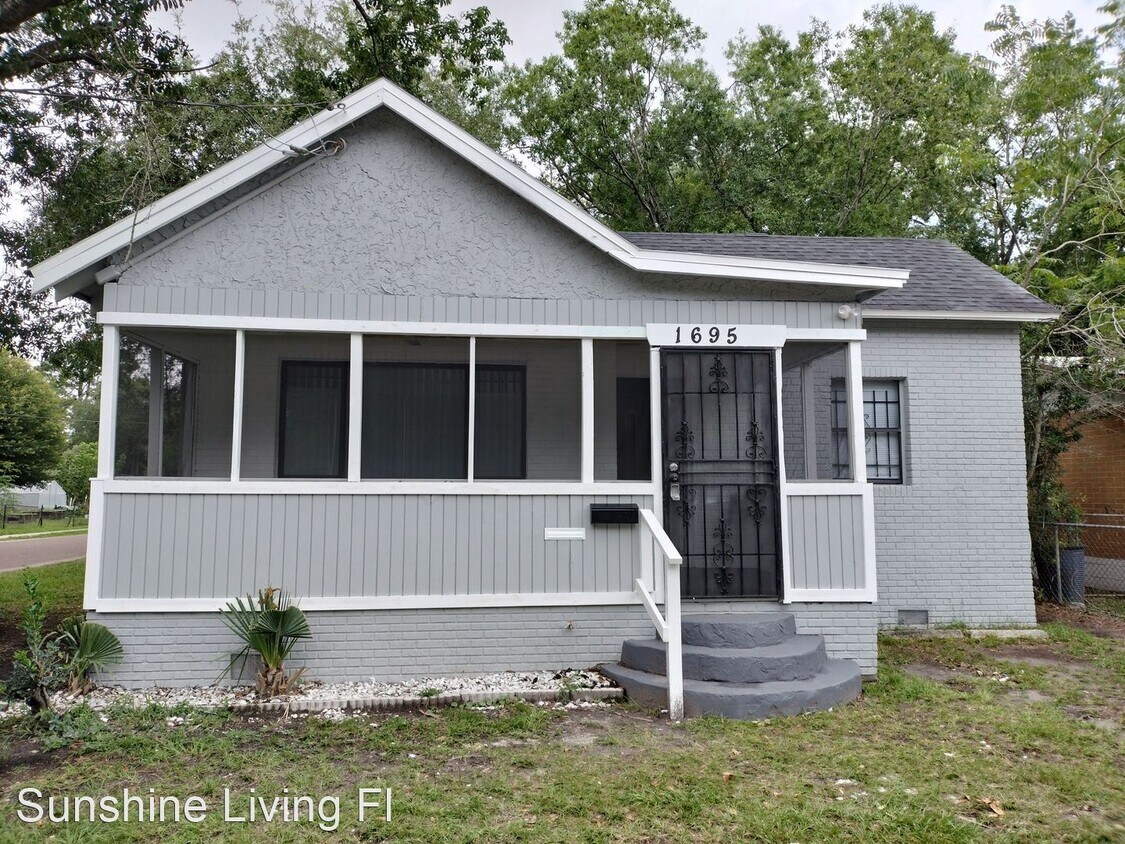 Primary Photo - 3 br, 2 bath House - 1695 W 2nd Street